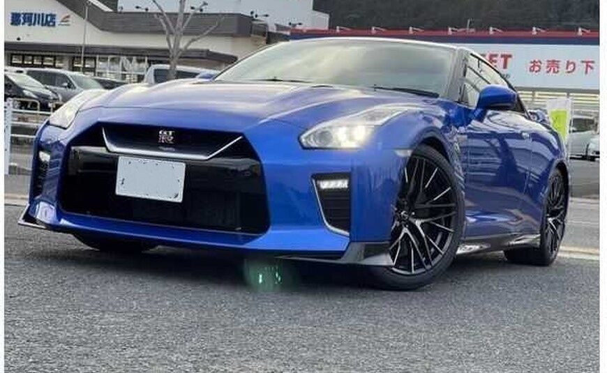 Nissan GT-R