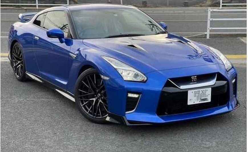 Nissan GT-R